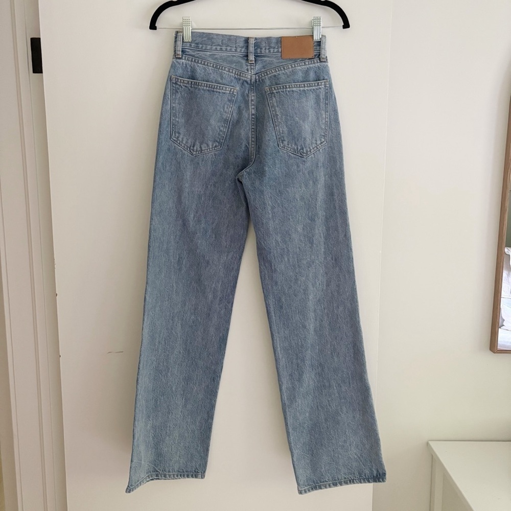 Aritzia Denim Forum The Farrah Hi-rise Wide Jean Size 23 Light Blue Wash - Picture 3 of 6